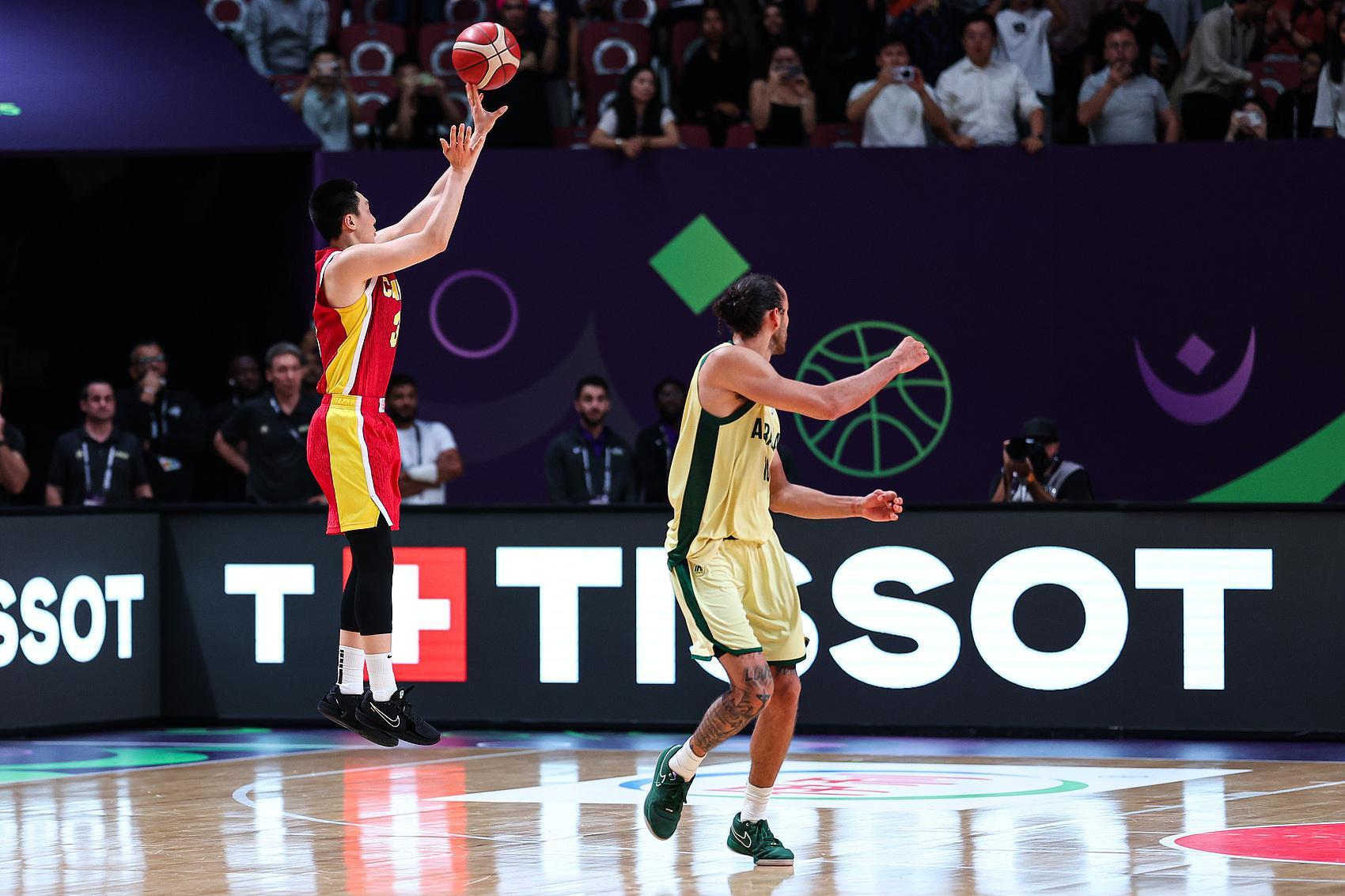 钟南山谈男篮亚洲杯:胡明轩最后一球可惜了 但我们的精神非常好